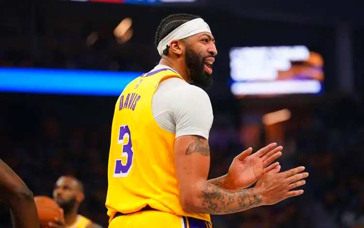 九游娱乐-浓眉哥迎来十五赛季高光表现，加拿大队球迷沸腾！-九游娱乐